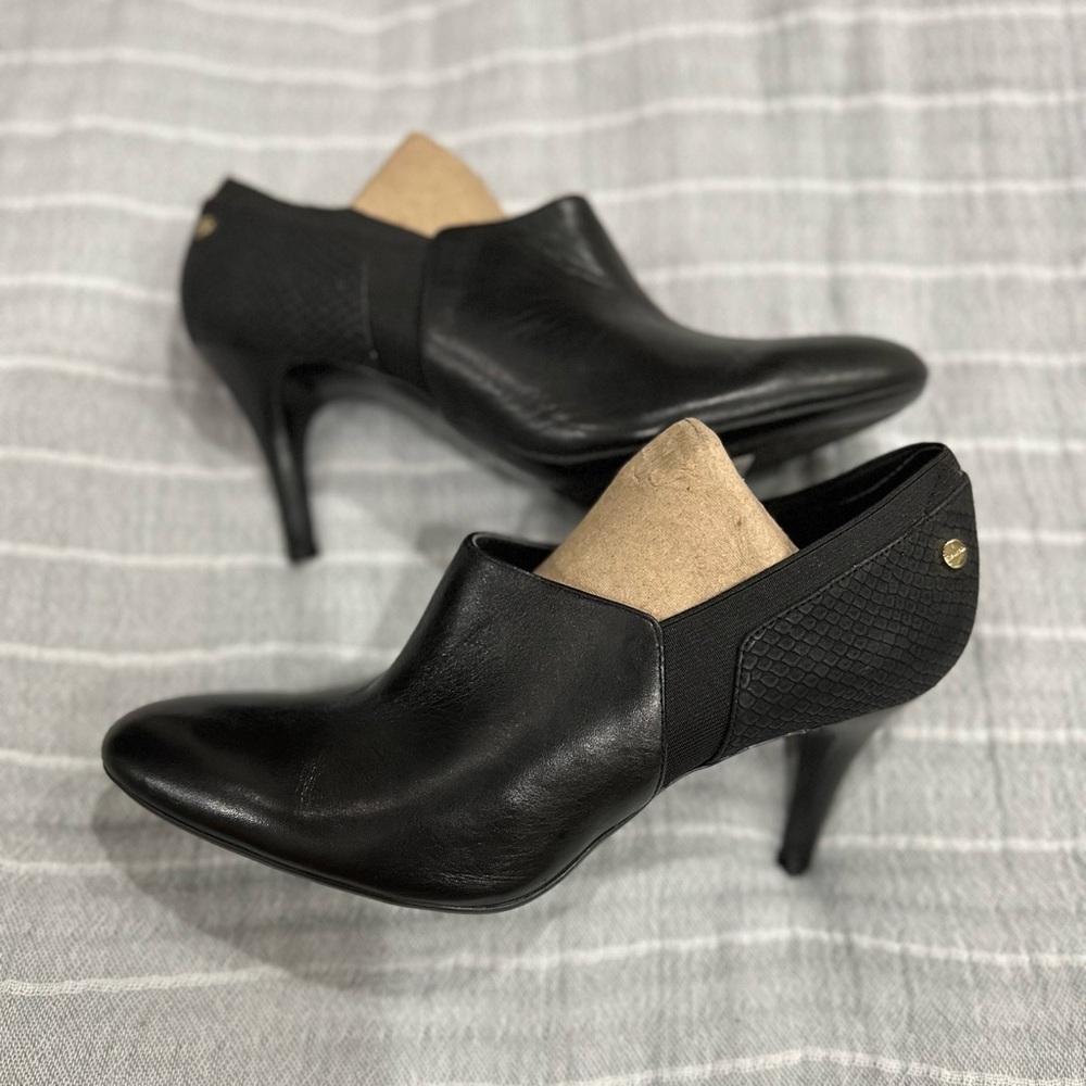NEW CALVIN KLEIN HEELS